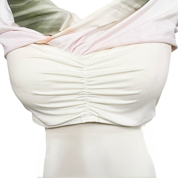 New Vince Camuto Draped Bandeau
Tankini Top Dip Dye Removable Strap Safari Green - Picture 6 of 11